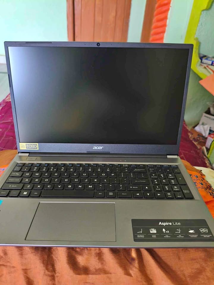 Acer Aspire Lite laptop powered by AMD Ryzen 7 7730U processor with Full HD display and full-size keyboard