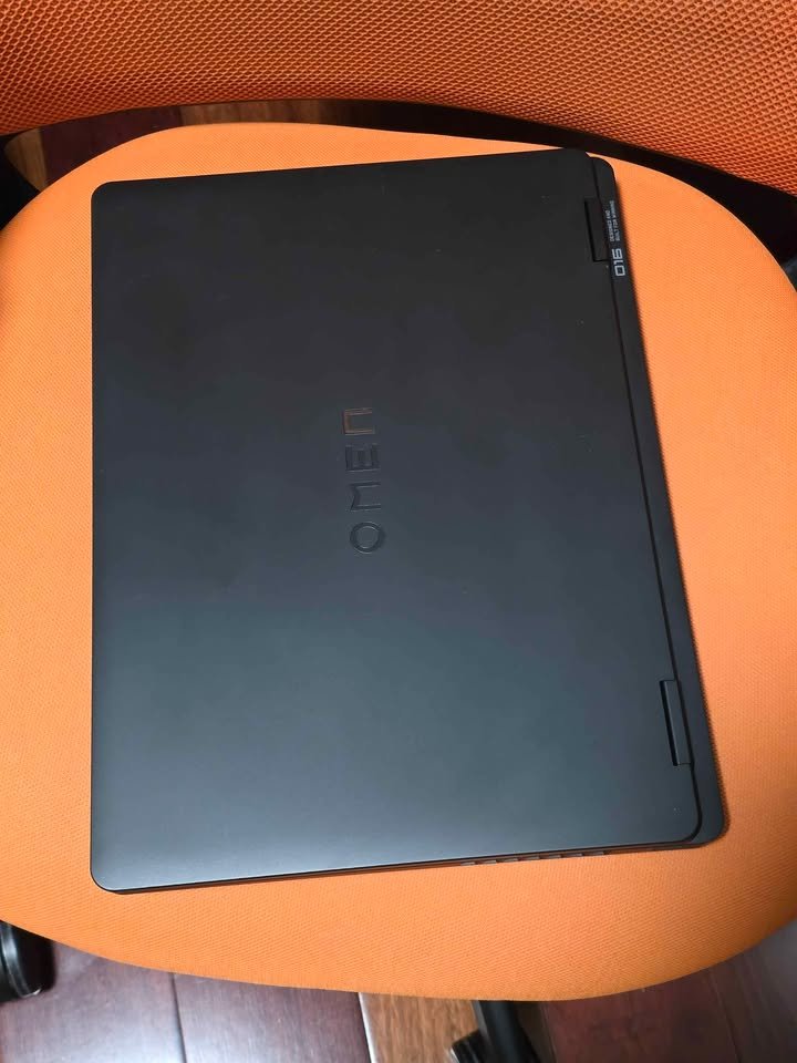 HP Omen 16 RTX 5070 Ti Back Side