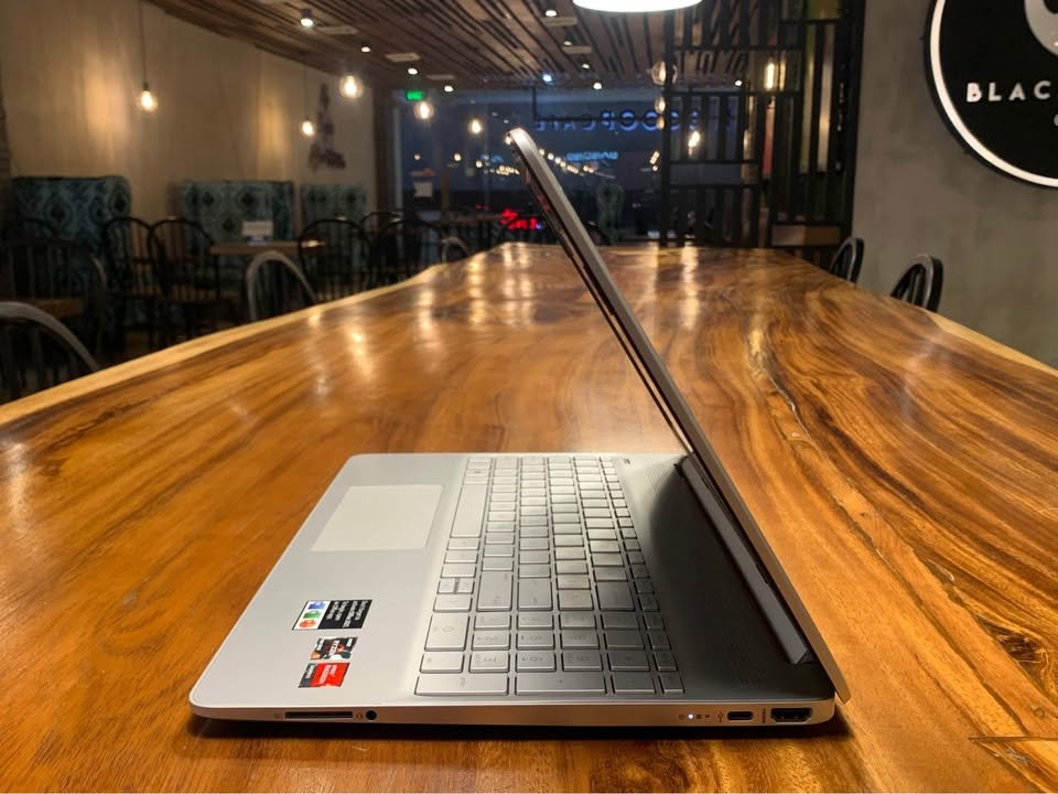 Side view of HP 15 Ryzen 7 5825U laptop highlighting USB ports and HDMI port