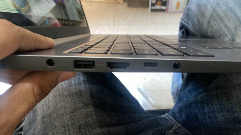 Close-up of Lenovo IdeaPad Slim 3 left-side I/O ports for headphones, USB and HDMI connection