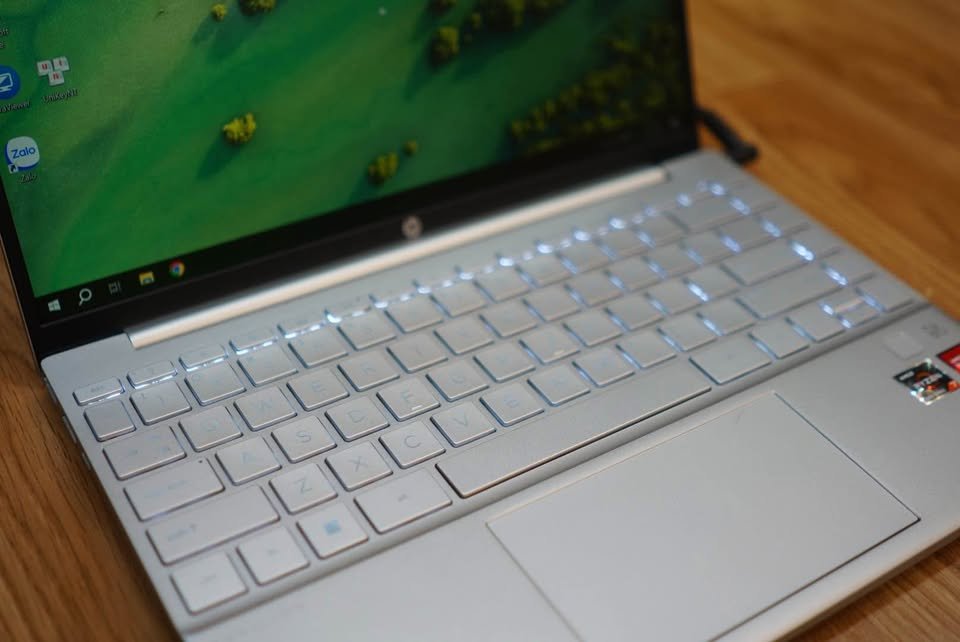 HP Pavilion Aero AMD Ryzen 5 8640U laptop front view showing keyboard, trackpad and display