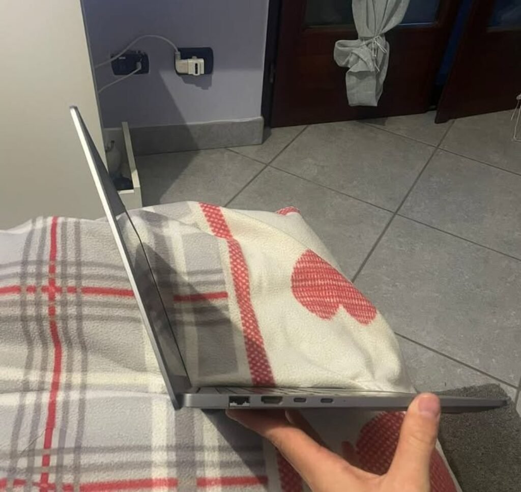 Samsung Galaxy Book6 laptop showing left side ports including Ethernet, HDMI, USB-C, and USB-A